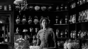 Backdrop to the movie "The Girl with the Needle" #601171