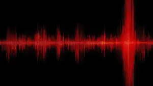 Backdrop to the movie "undertone" #762621