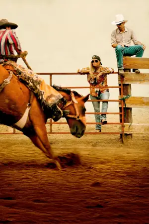 Poster to the movie "East of Wall" #617514