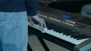 Backdrop to the movie "he loves me, he loves me not" #367063