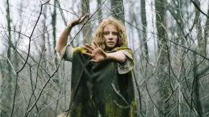 Backdrop to the movie "The Village" #728801