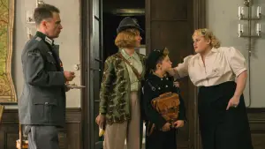 Backdrop to the movie "Jojo Rabbit" #625446