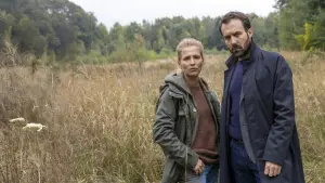 Backdrop to the movie "Les Murmures de la forêt" #544382