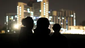 Backdrop to the movie "Le cratère des Hautes-Bruyères" #794806