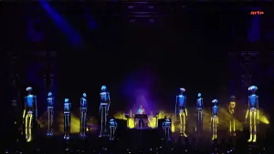 Backdrop to the movie "Jean-Michel Jarre Live in Sevilla" #932295