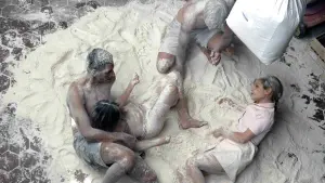 Backdrop to the movie "Four Lovers" #497267