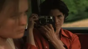 Backdrop to the movie "High Art" #570342