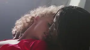 Backdrop to the movie "Showgirls" #606768