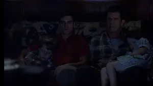 Backdrop to the movie "Signs" #670330