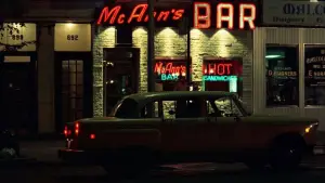 Backdrop to the movie "Taxi Driver" #577192