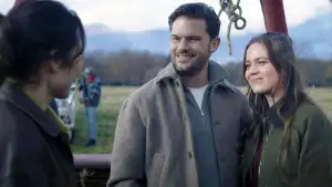 Backdrop to the movie "Turbulence" #795837