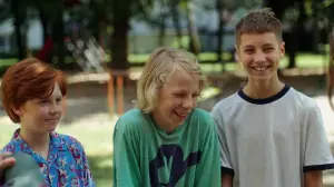 Backdrop to the movie "Block 5" #737349