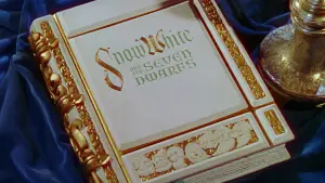 Backdrop to the movie "Snow White and the Seven Dwarfs" #580892