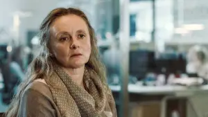 Backdrop to the movie "Persona Non Grata" #196451