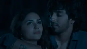 Backdrop to the movie "Saiyaara" #596669