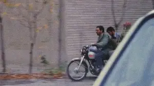 Backdrop to the movie "Close-Up" #747385