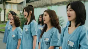 Backdrop to the movie "Sunshine Women