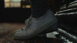 Backdrop to the movie "Knives Out" #561261