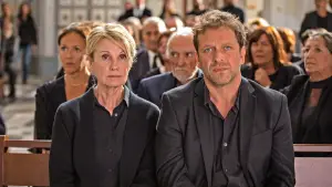 Backdrop to the movie "The Morning After" #698541