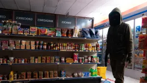 Backdrop to the movie "Night of the Hunted" #376186