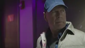 Backdrop to the movie "Wire Room" #325832