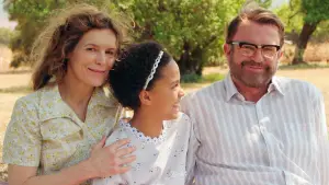 Backdrop to the movie "Skin" #726594