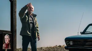 Backdrop to the movie "Operation Pope" #630066