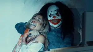 Backdrop to the movie "The House on Haunted Grounds" #781979