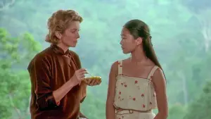 Backdrop to the movie "Indochine" #682909