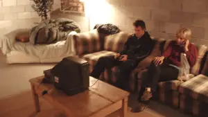 Backdrop to the movie "Secret Mall Apartment" #622058