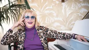 Backdrop to the movie "Enigma" #688470