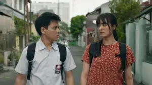 Backdrop to the movie "Ayah, Ini Arahnya Ke Mana, Ya?" #796711