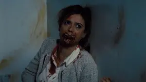 Backdrop to the movie "The Hoarder" #425291