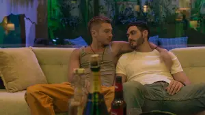 Backdrop to the movie "Straight" #747477