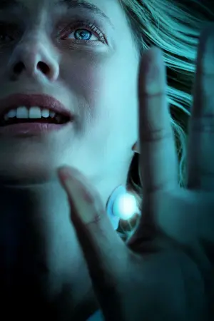 Poster to the movie "Oxygen" #275205