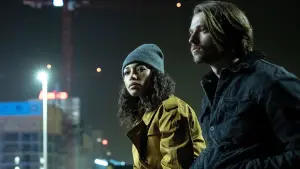 Backdrop to the movie "Warning" #392253