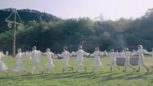 Backdrop to the movie "Midsommar" #589018