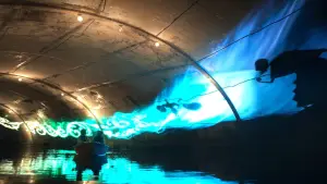 Backdrop to the movie "A Hero