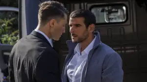 Backdrop to the movie "Hunting with Tigers" #706847