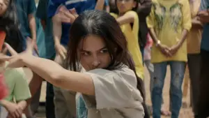 Backdrop to the movie "Levitating" #797999