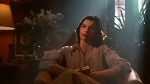 Backdrop to the movie "Animals" #552756