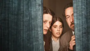 Backdrop to the movie "The Future Awaits" #650648