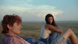 Backdrop to the movie "Bones and All" #811252