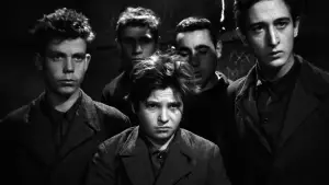 Backdrop to the movie "Shoeshine" #684600