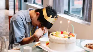 Backdrop to the movie "Big World" #800524