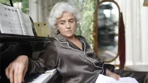 Backdrop to the movie "Sunday Night" #448836