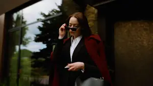 Backdrop to the movie "Bugonia" #511642