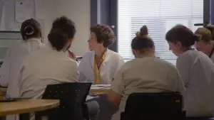 Backdrop to the movie "Le Dilemme d