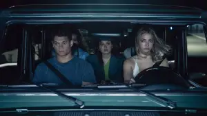 Backdrop to the movie "I Know What You Did Last Summer" #566771