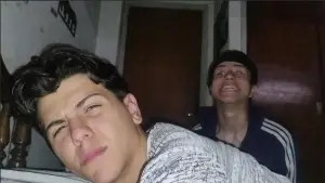 Backdrop to the movie "5ections" #781180